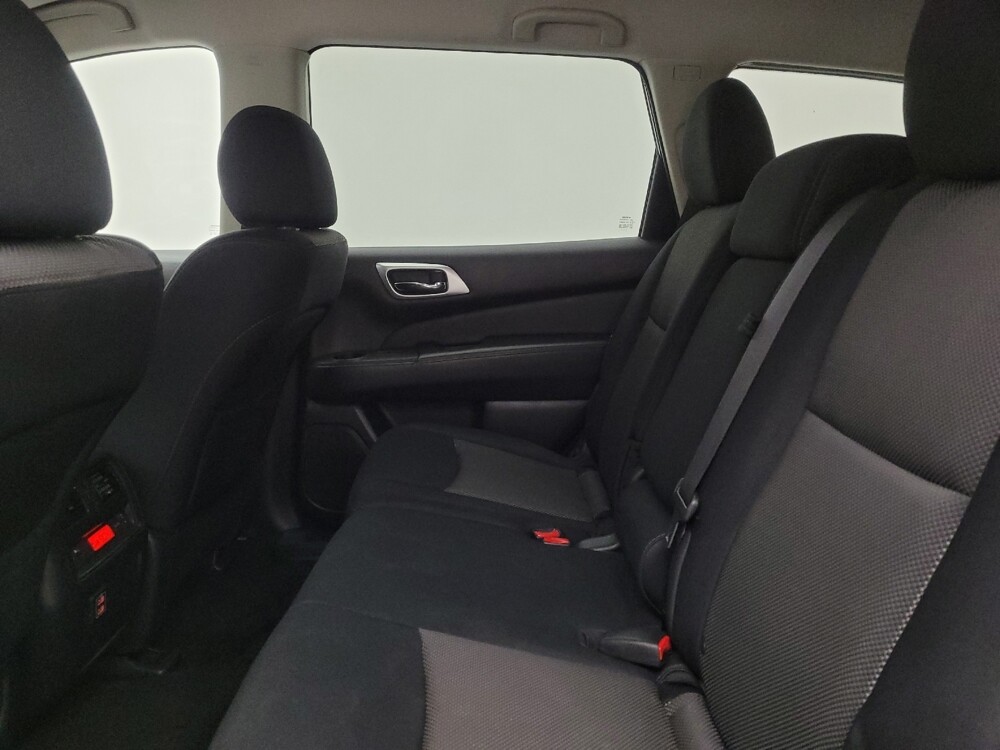 2018 Nissan Pathfinder in Louisville, KY 40258 - 18091640 18