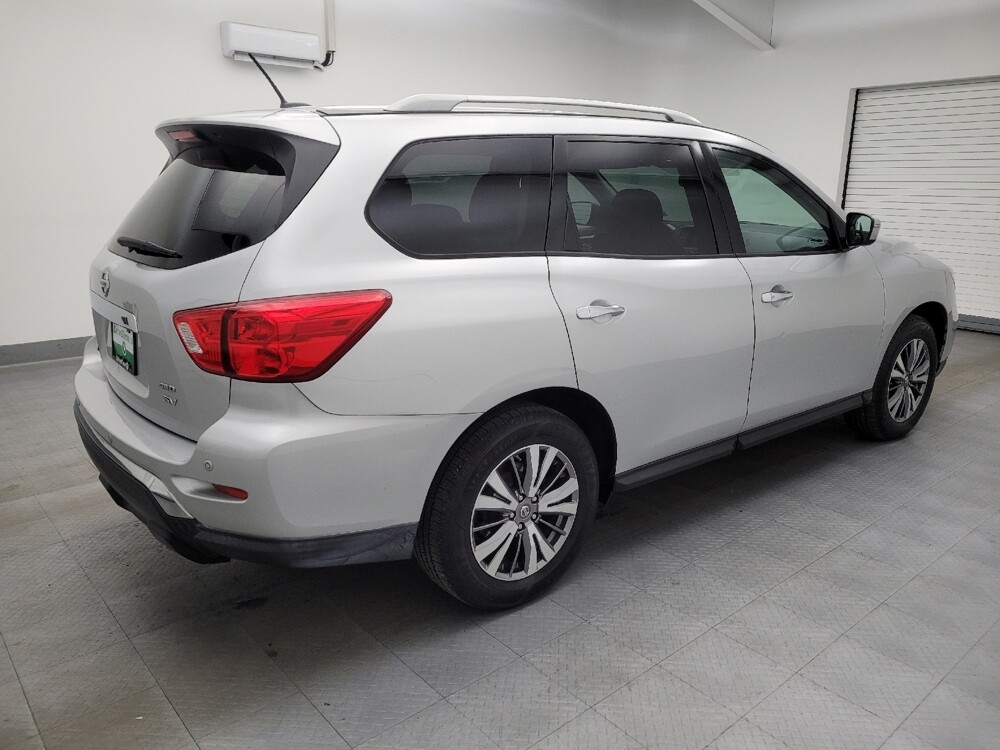 2018 Nissan Pathfinder in Louisville, KY 40258 - 18091640 10