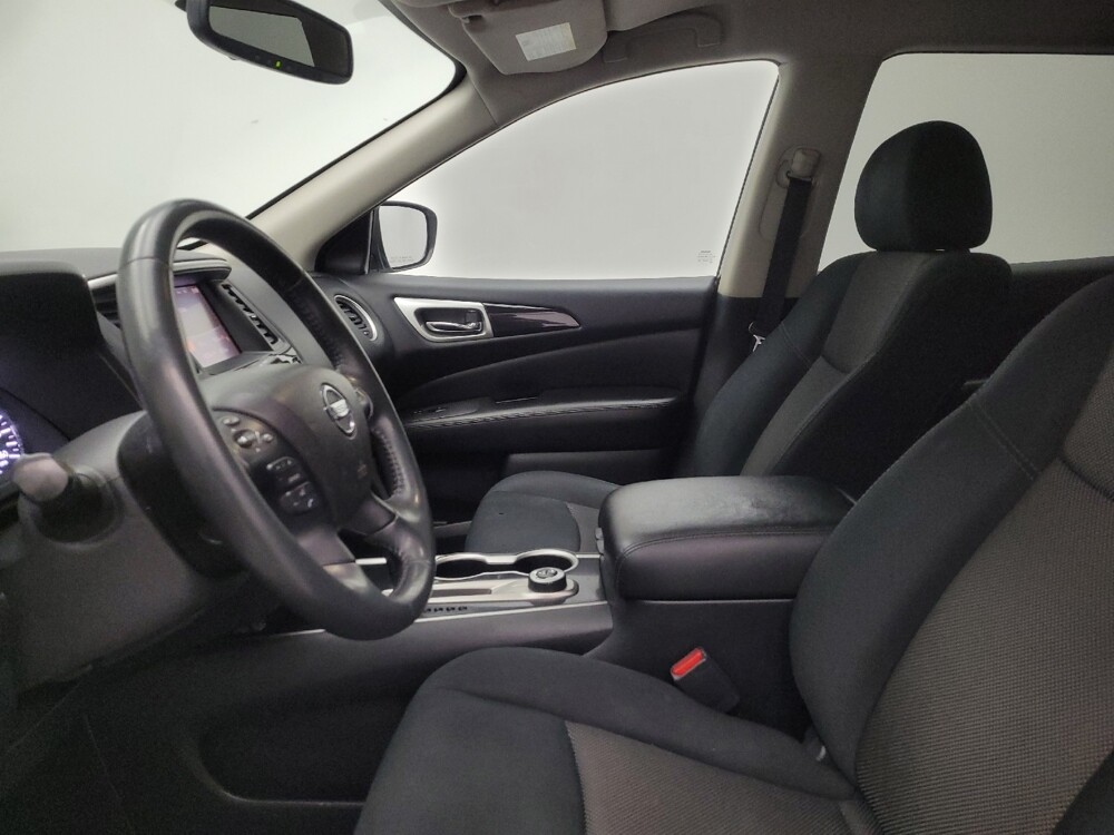 2018 Nissan Pathfinder in Louisville, KY 40258 - 18091640 17