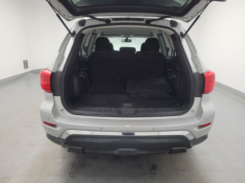 2018 Nissan Pathfinder in Louisville, KY 40258 - 18091640 29