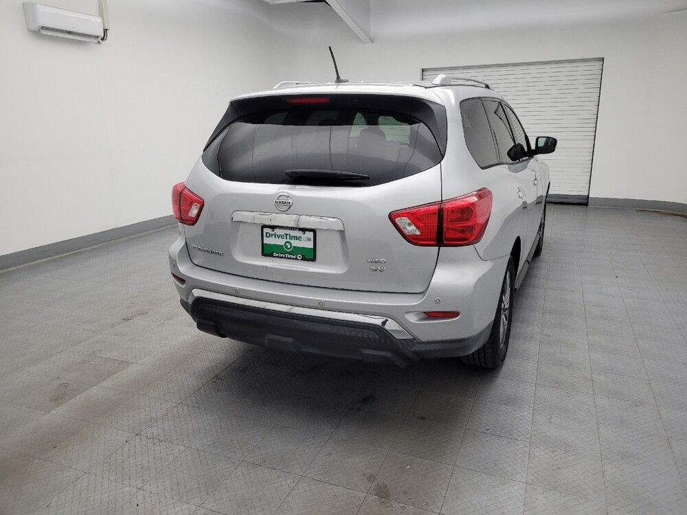 2018 Nissan Pathfinder in Louisville, KY 40258 - 18091640 7