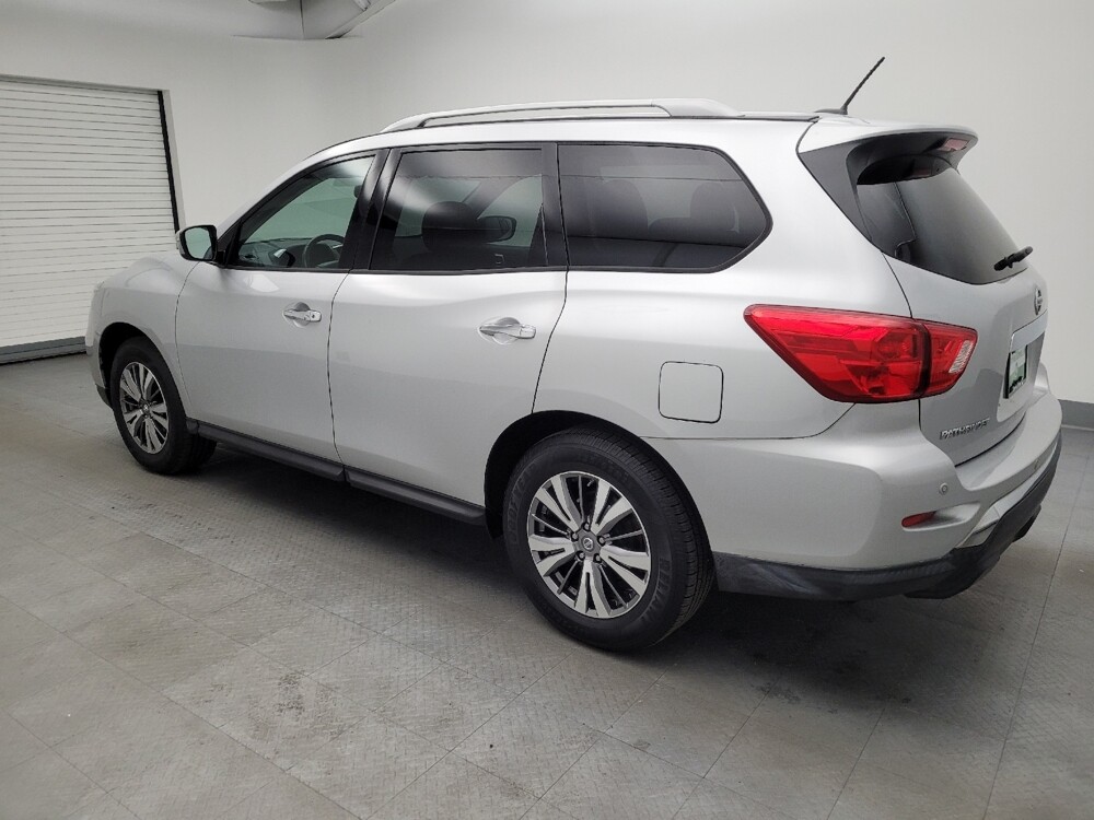 2018 Nissan Pathfinder in Louisville, KY 40258 - 18091640 3