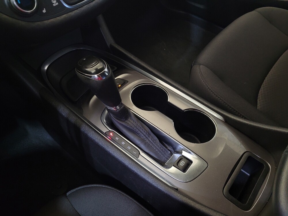 2019 Chevrolet Malibu in Louisville, KY 40258 - 18091642 26