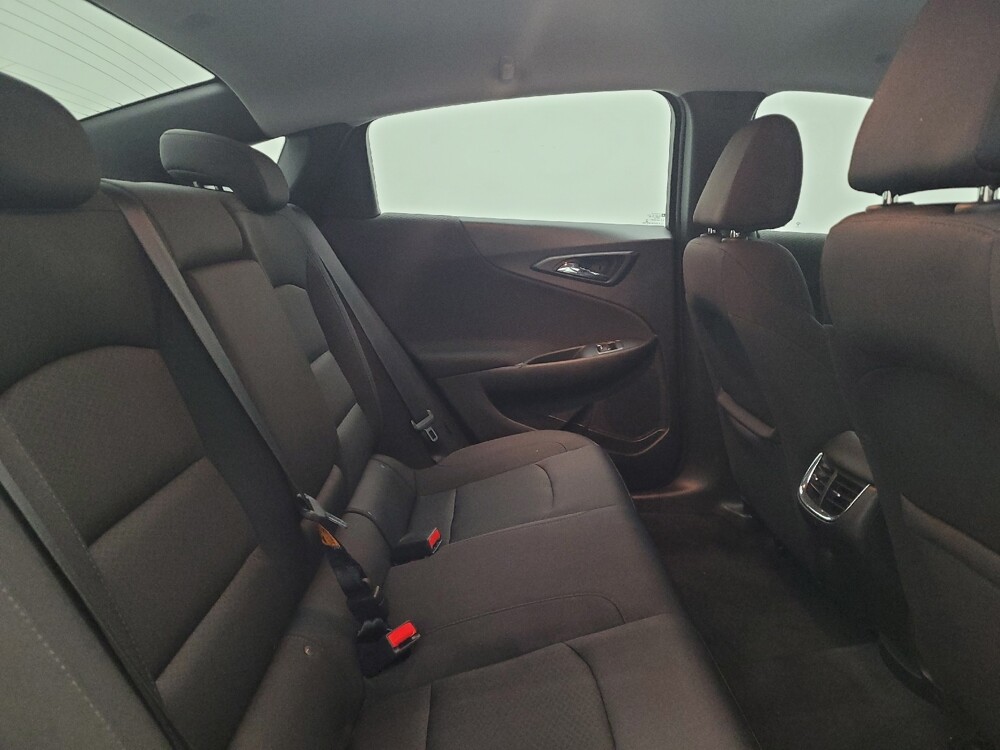 2019 Chevrolet Malibu in Louisville, KY 40258 - 18091642 19