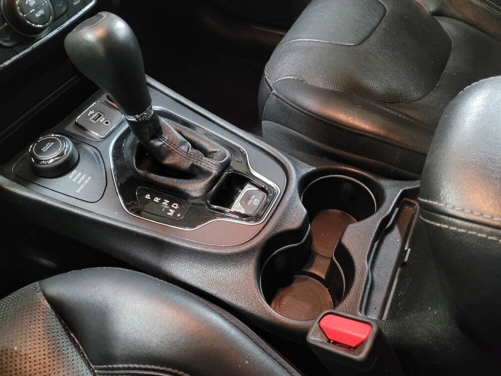 2019 Jeep Cherokee in Pittsburgh, PA 15237 - 18091654 26