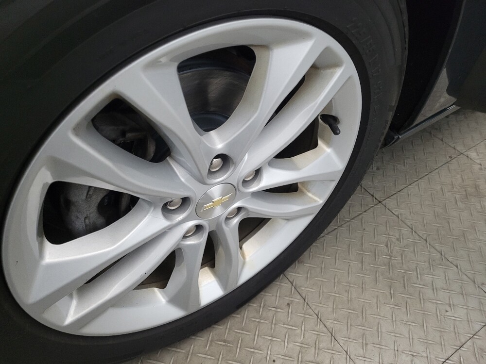 2017 Chevrolet Malibu in Richmond, VA 23235 - 18091658 31