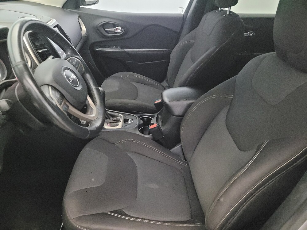 2015 Jeep Cherokee in New Castle, DE 19720 - 18091661 17