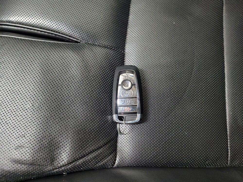 2020 Lincoln Aviator in Pittsburgh, PA 15236 - 18091665 32