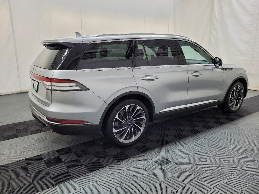 2020 Lincoln Aviator in Pittsburgh, PA 15236 - 18091665 10