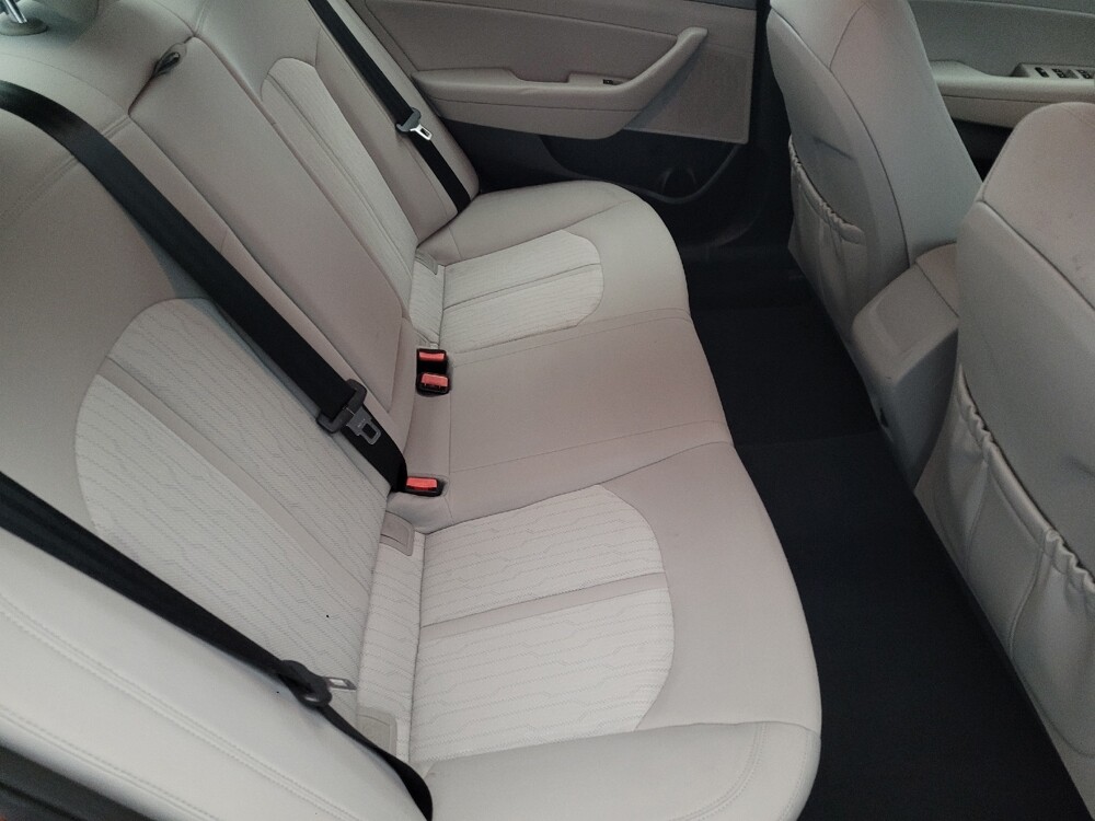 2016 Hyundai Sonata in New Castle, DE 19720 - 18091675 19