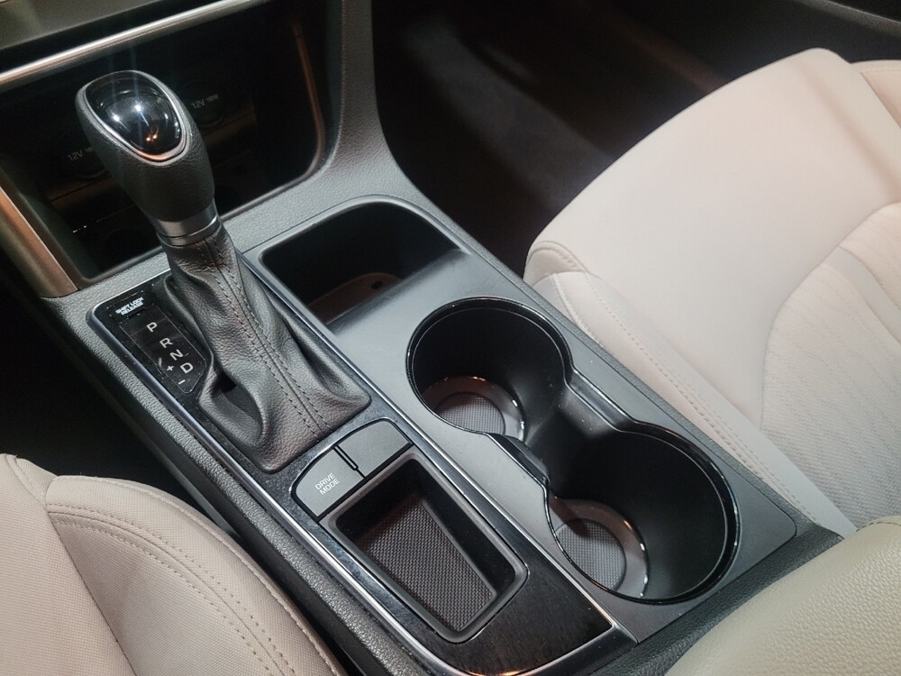 2016 Hyundai Sonata in New Castle, DE 19720 - 18091675 26