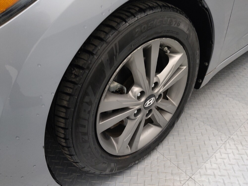 2017 Hyundai Elantra in St. Louis, MO 63125 - 18091678 31