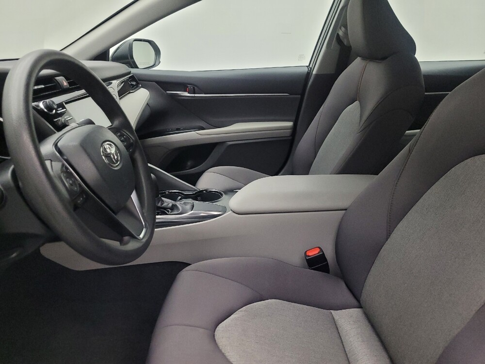 2020 Toyota Camry in Lombard, IL 60148 - 18091679 17