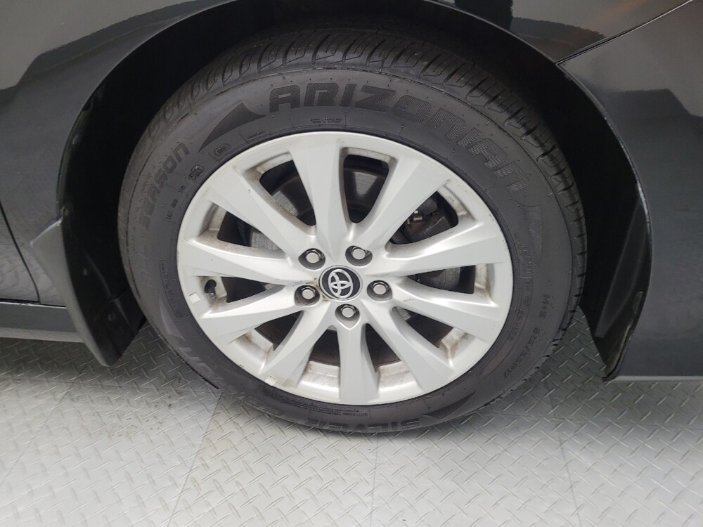 2020 Toyota Camry in Lombard, IL 60148 - 18091679 31