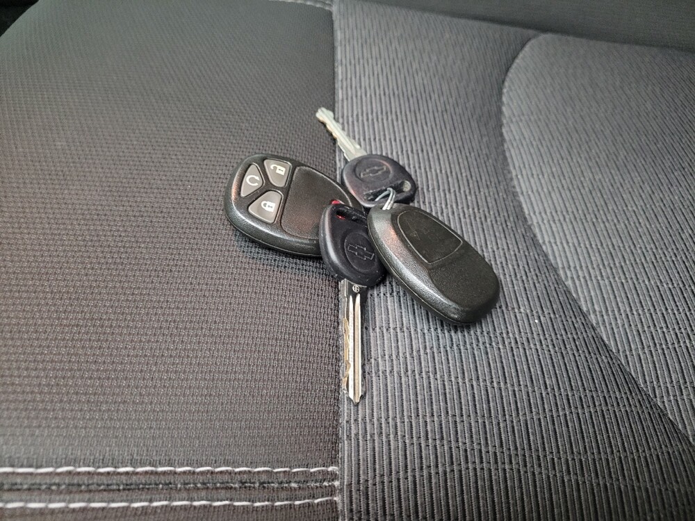 2016 Chevrolet Traverse in Taylor, MI 48180 - 18091684 32