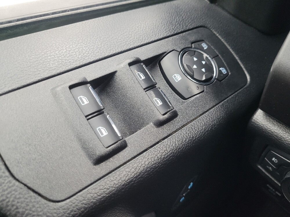 2018 Ford F150 in Indianapolis, IN 46219 - 18091689 27