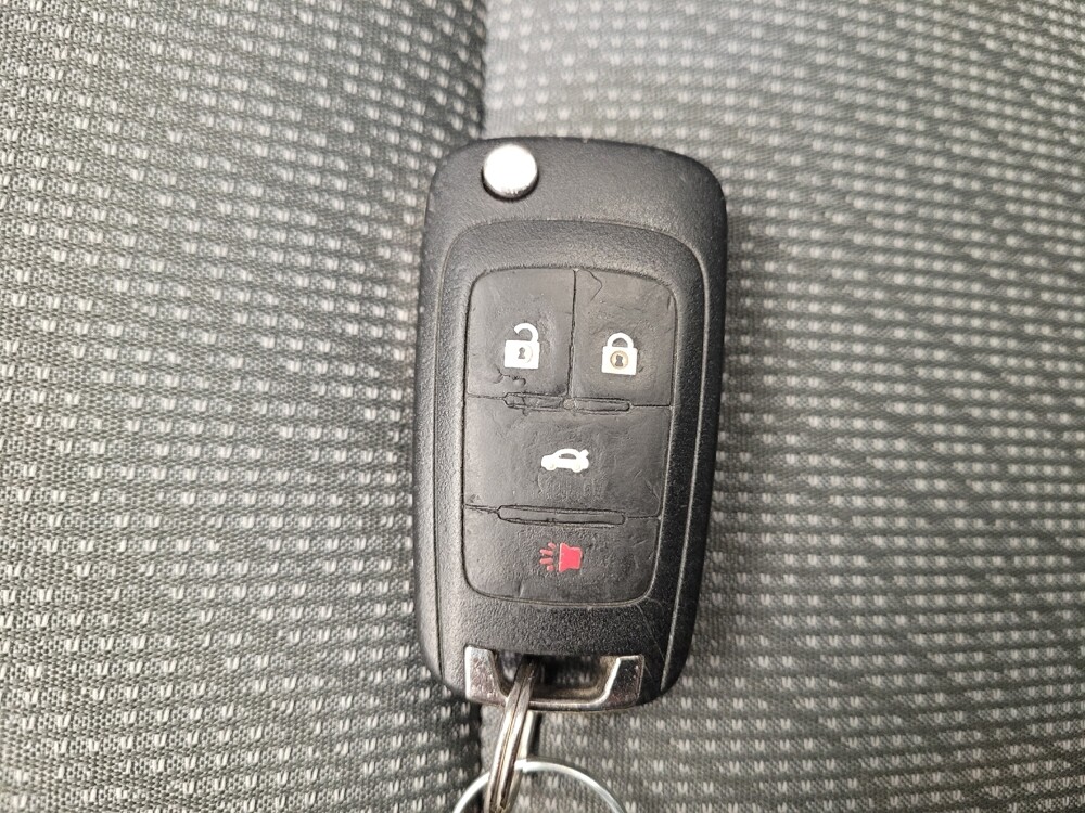 2013 Chevrolet Malibu in Miamisburg, OH 45342 - 18091692 32