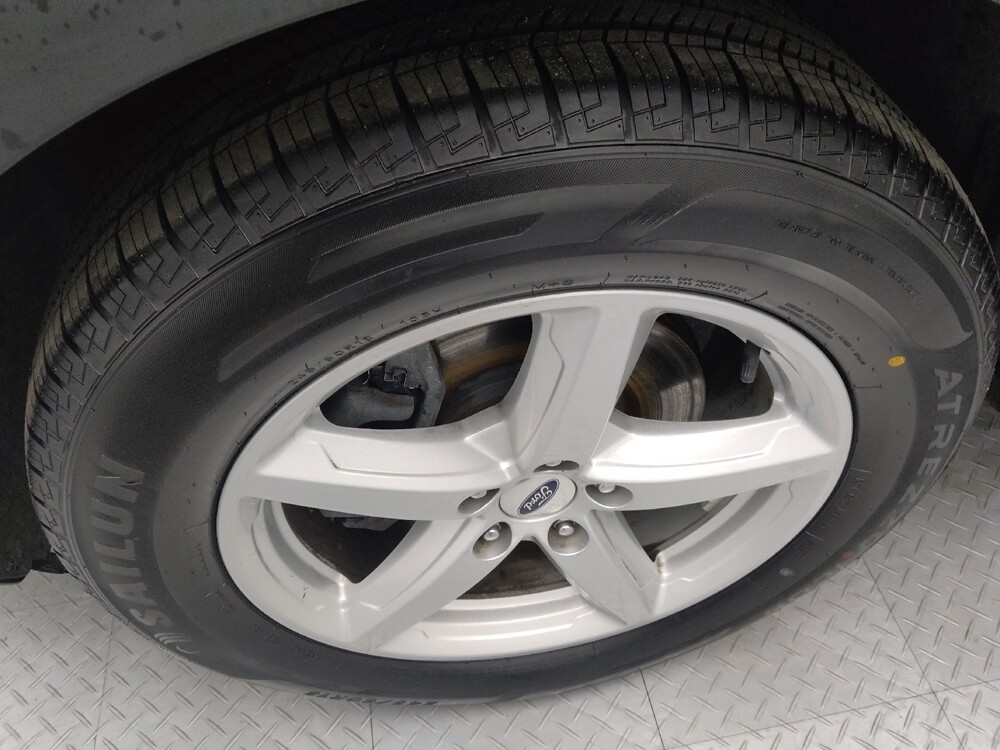 2018 Ford Explorer in St. Louis, MO 63136 - 18091694 31