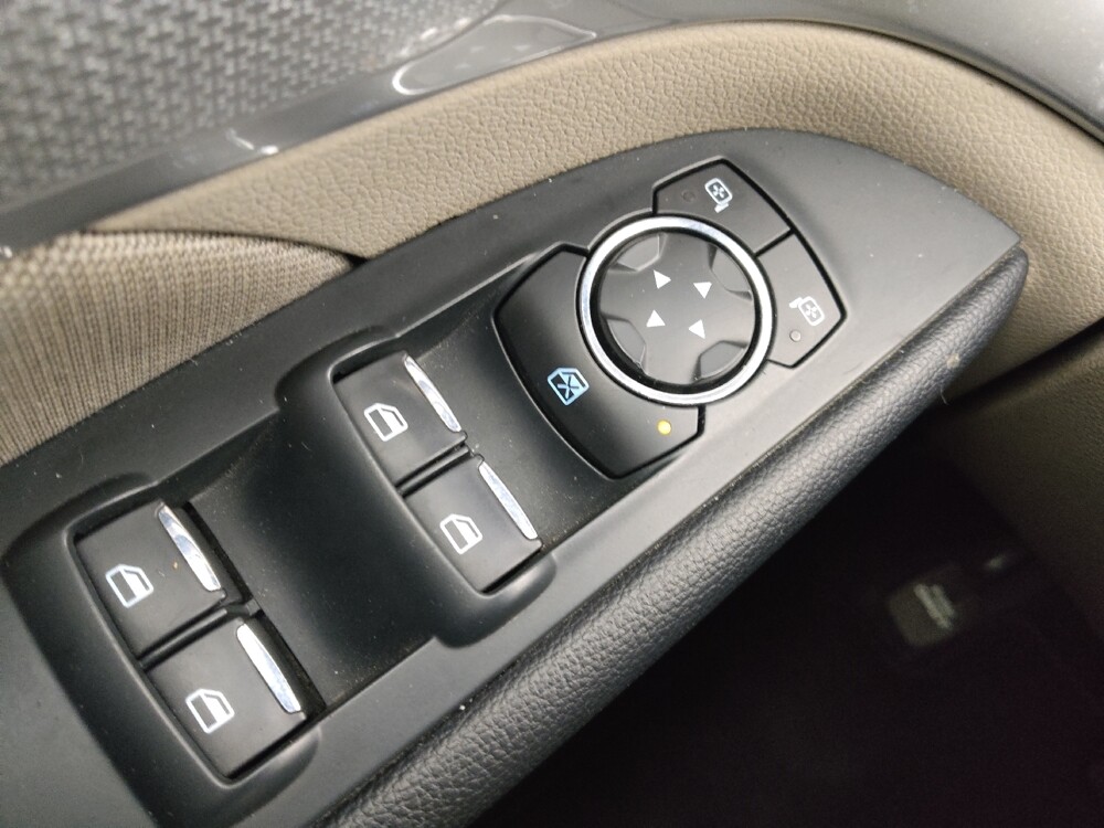 2018 Ford Explorer in St. Louis, MO 63136 - 18091694 27