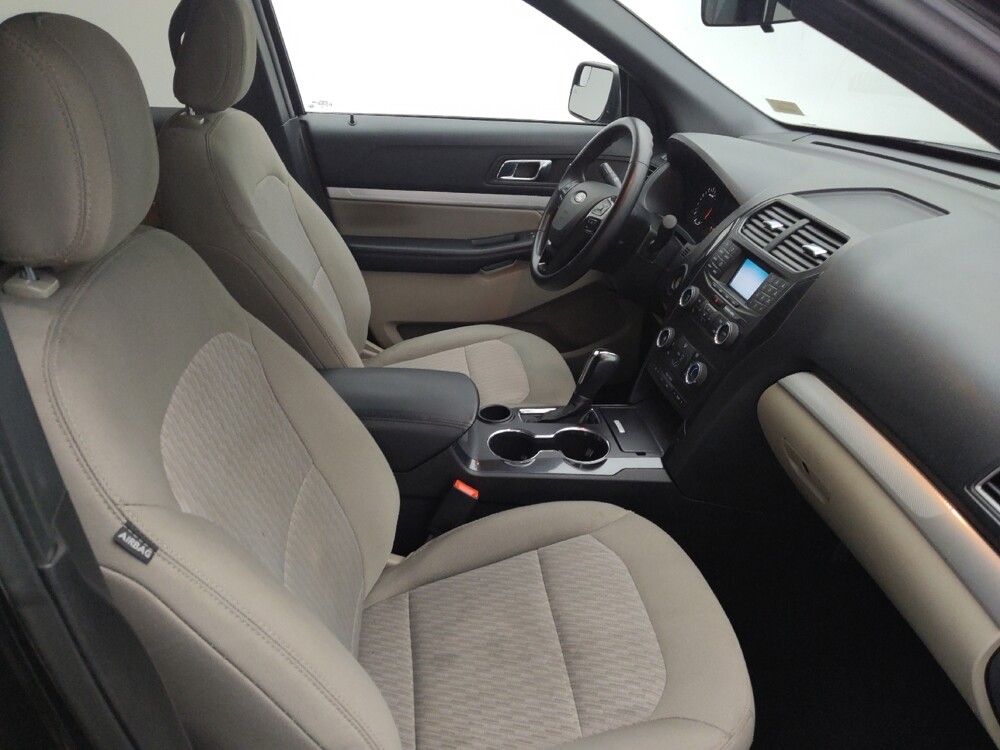 2018 Ford Explorer in St. Louis, MO 63136 - 18091694 21