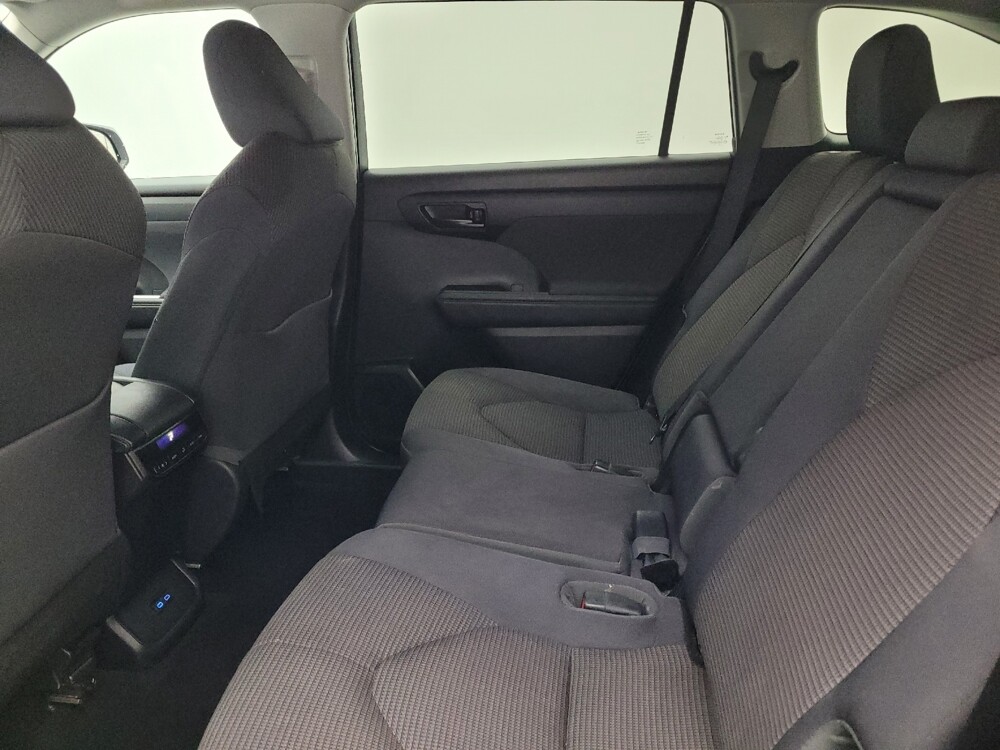 2022 Toyota Highlander in Greenville, NC 27834 - 18091698 18