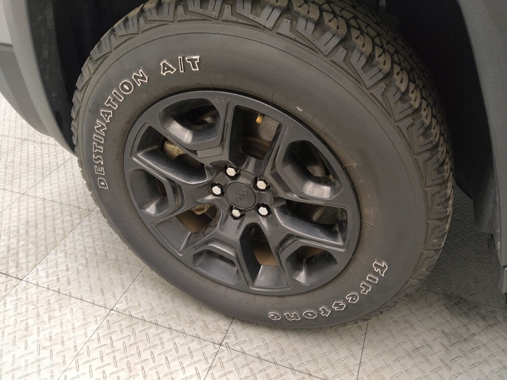 2022 Jeep Cherokee in Peoria, IL 61615 - 18091700 31