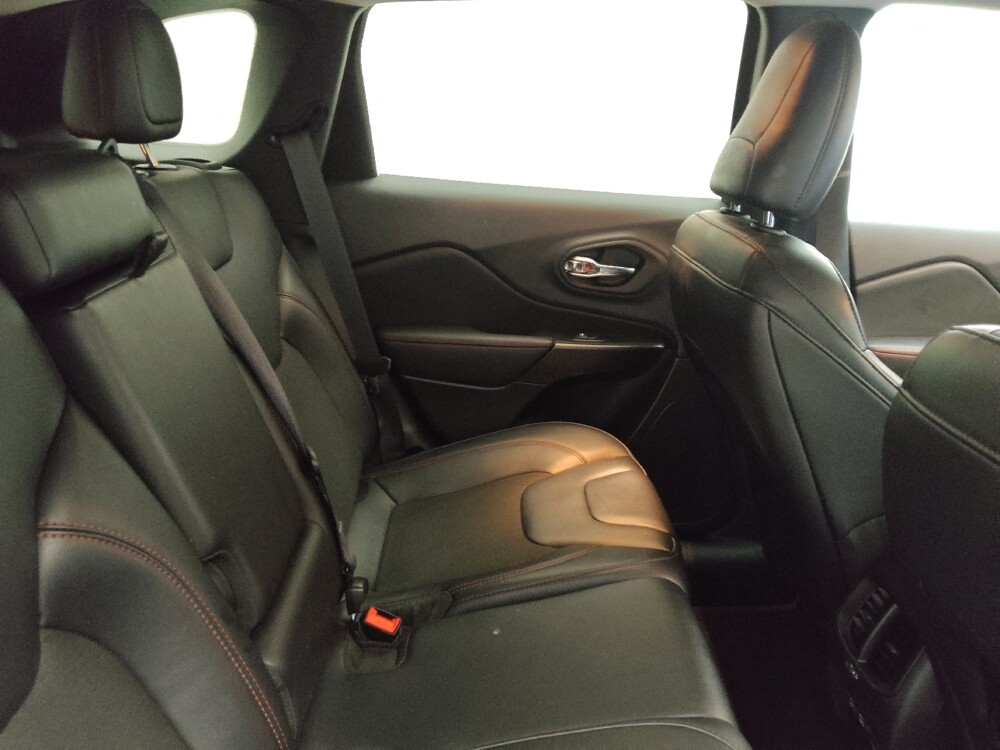 2022 Jeep Cherokee in Peoria, IL 61615 - 18091700 19