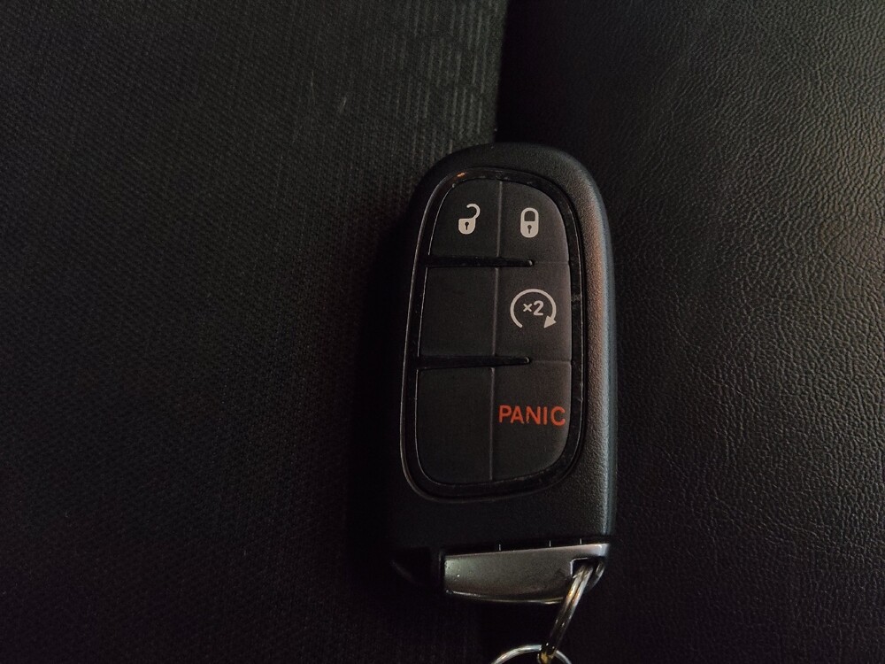 2022 Jeep Cherokee in Peoria, IL 61615 - 18091700 32