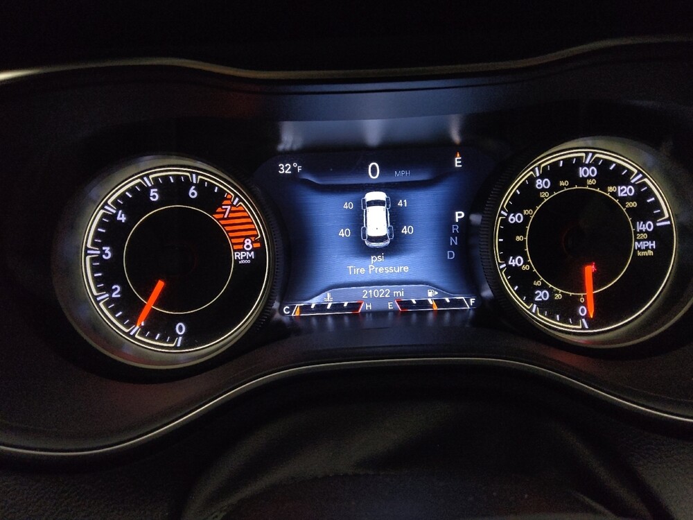 2022 Jeep Cherokee in Peoria, IL 61615 - 18091700 23