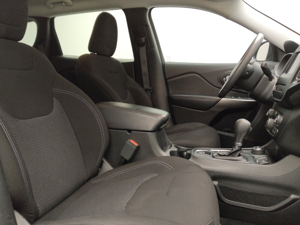 2019 Jeep Cherokee in Lakewood, CO 80215 - 18091706 21