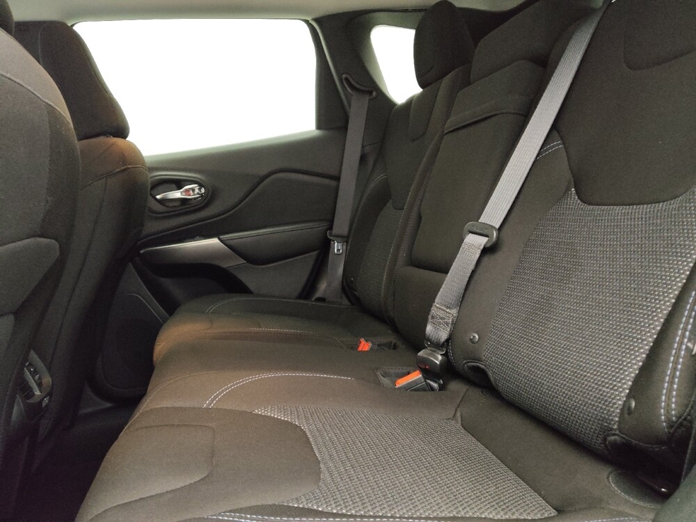 2019 Jeep Cherokee in Lakewood, CO 80215 - 18091706 18