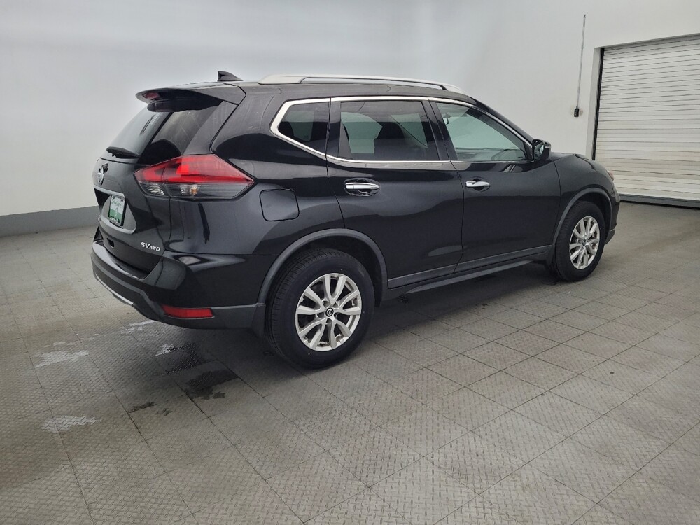 2018 Nissan Rogue in Chesapeake, VA 23320 - 18091713 10