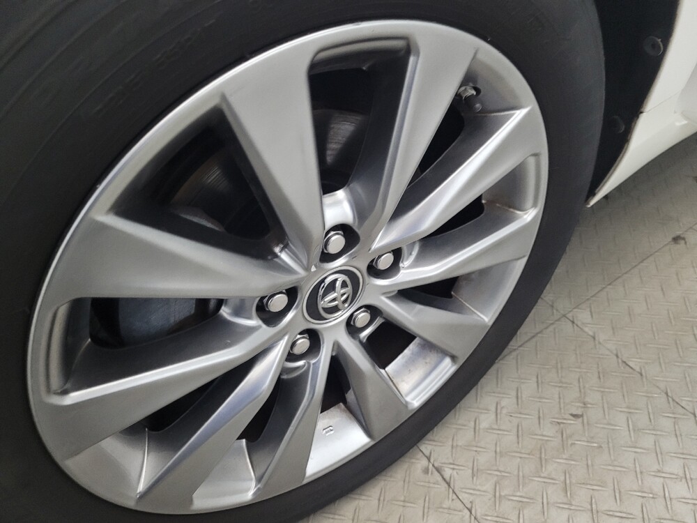 2016 Toyota Camry in Glen Burnie, MD 21061 - 18091720 31