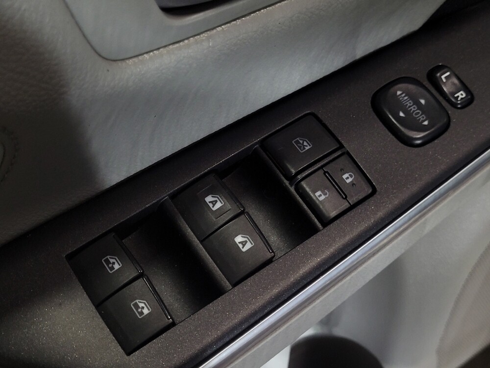 2016 Toyota Camry in Glen Burnie, MD 21061 - 18091720 27