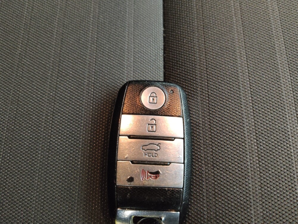 2018 Kia Forte in Lombard, IL 60148 - 18091722 32