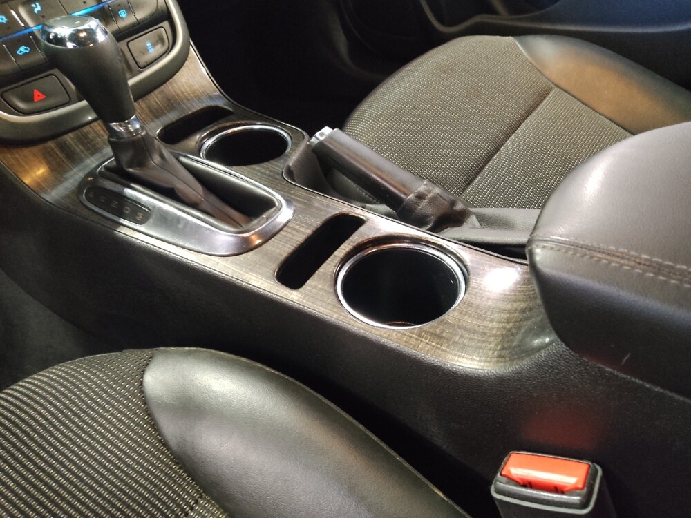 2015 Chevrolet Malibu in Jacksonville, FL 32210 - 18091732 26