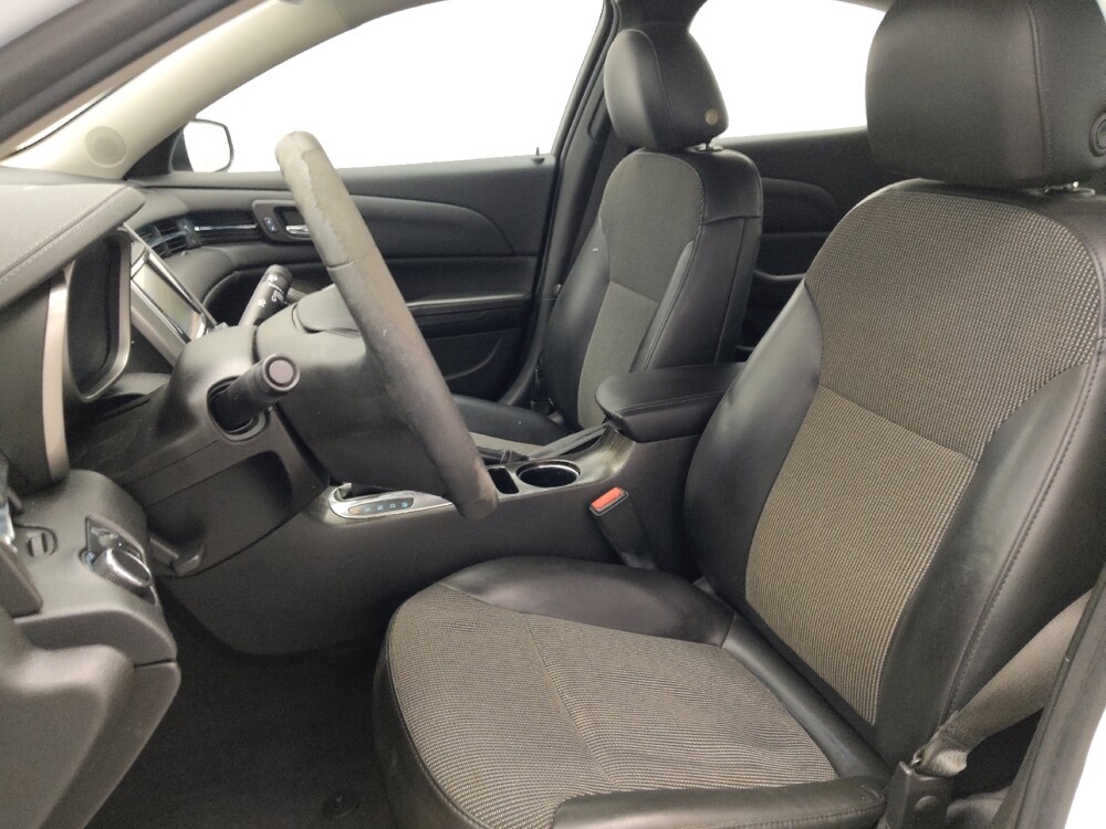 2015 Chevrolet Malibu in Jacksonville, FL 32210 - 18091732 17