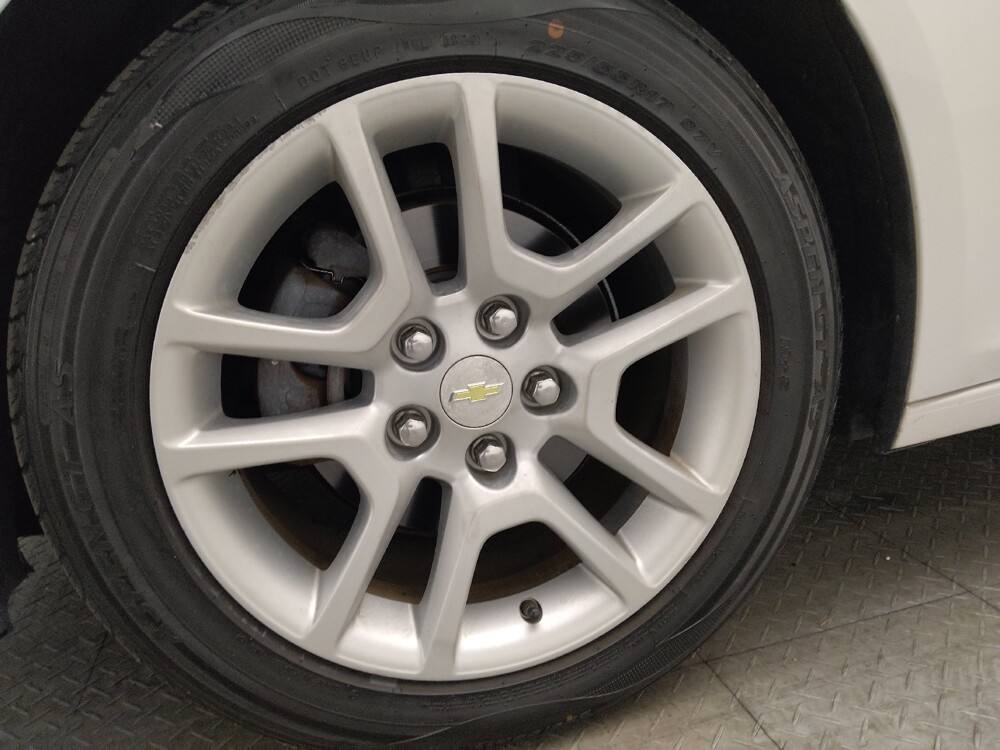 2015 Chevrolet Malibu in Jacksonville, FL 32210 - 18091732 31