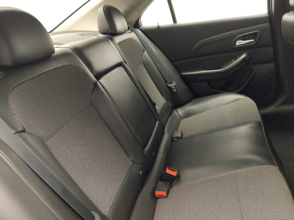 2015 Chevrolet Malibu in Jacksonville, FL 32210 - 18091732 19