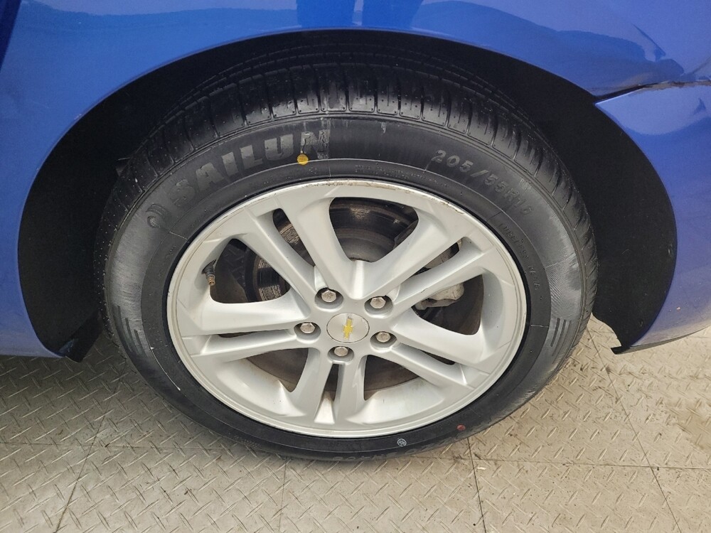 2017 Chevrolet Cruze in Miamisburg, OH 45342 - 18091740 31