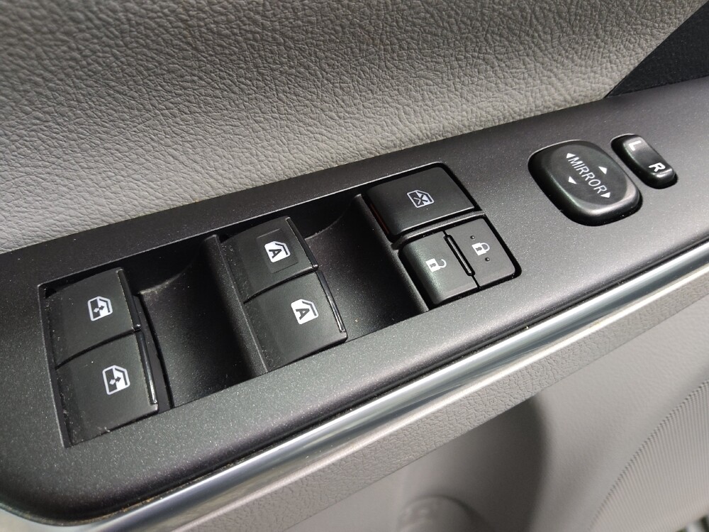 2016 Toyota Camry in Chesapeake, VA 23320 - 18091744 27