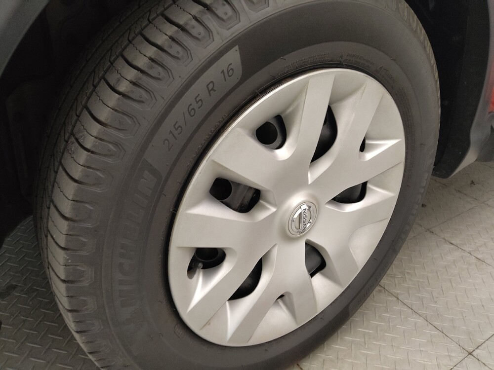 2018 Nissan Rogue Sport in Greenville, NC 27834 - 18091750 31