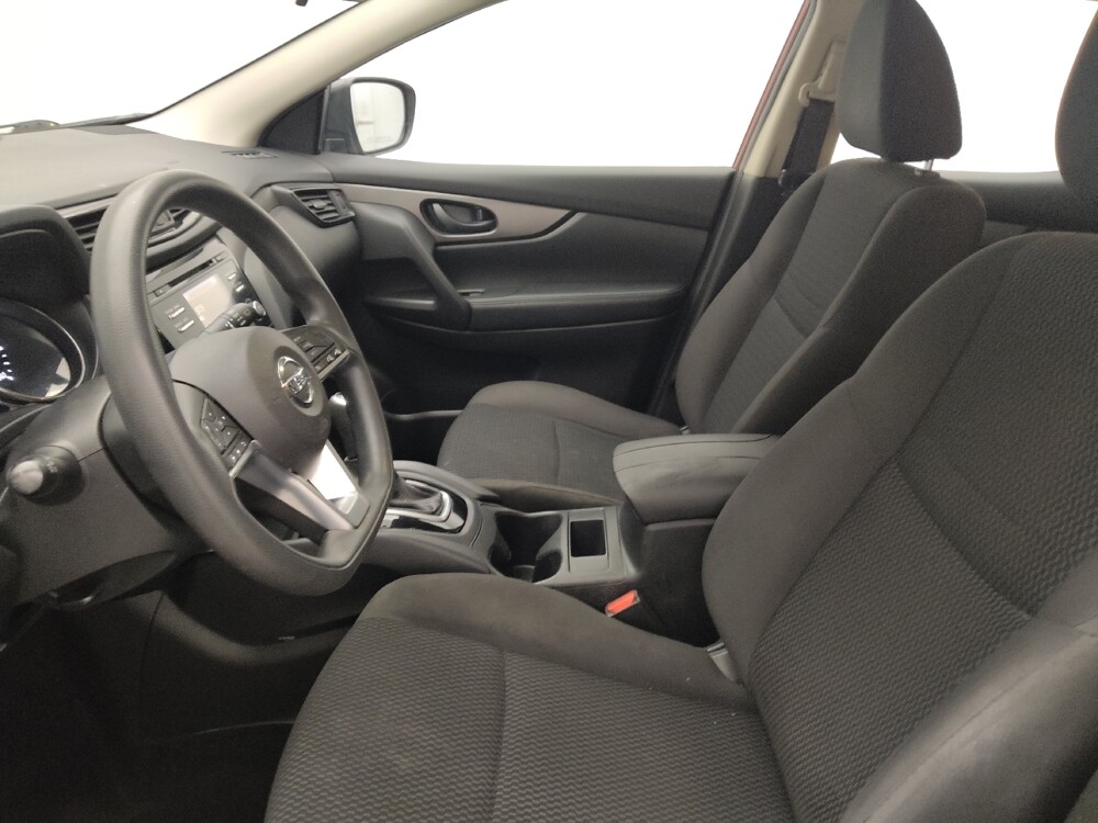 2018 Nissan Rogue Sport in Greenville, NC 27834 - 18091750 17