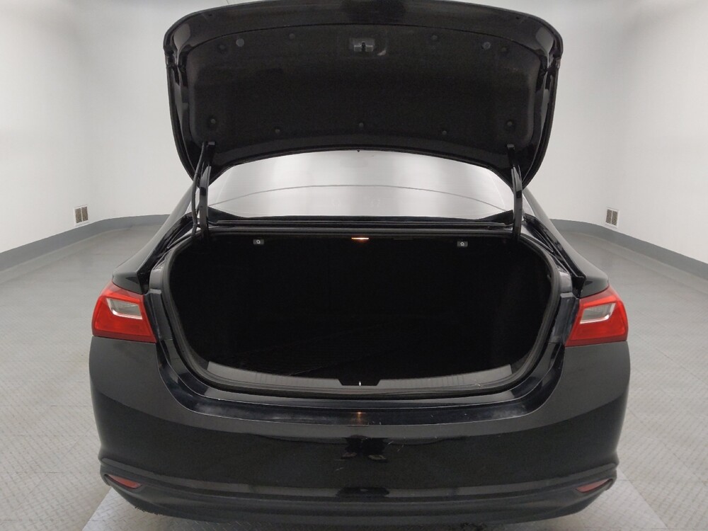 2019 Chevrolet Malibu in Denver, CO 80012 - 18091759 29