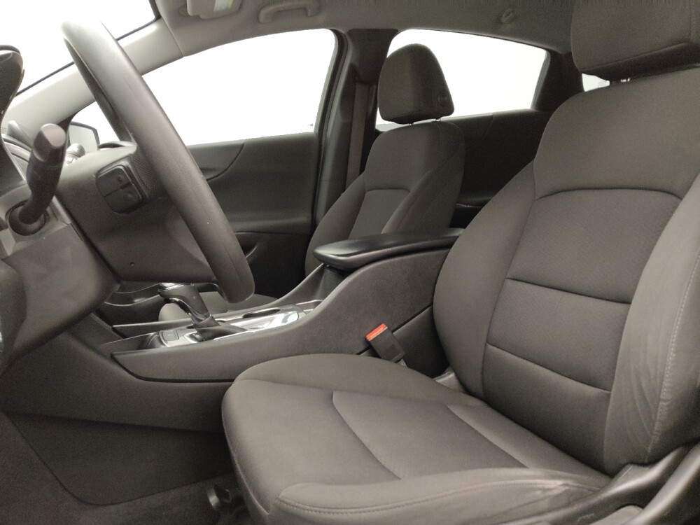 2019 Chevrolet Malibu in Denver, CO 80012 - 18091759 17