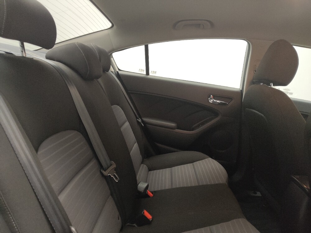 2017 Kia Forte in Birmingham, AL 35215 - 18091764 19