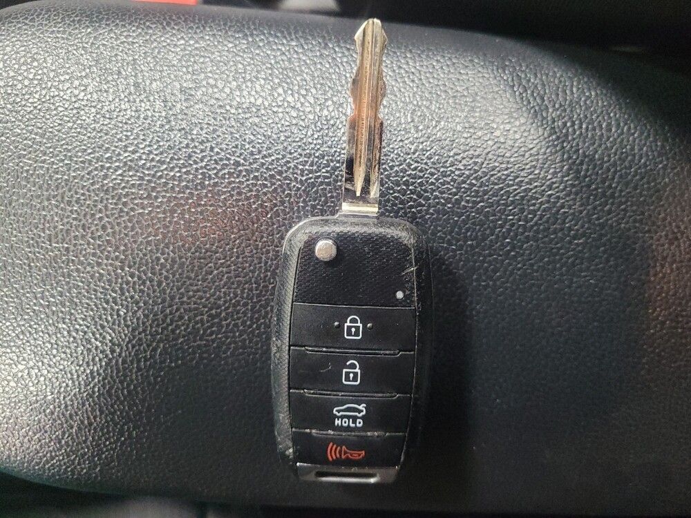 2017 Kia Forte in Birmingham, AL 35215 - 18091764 32