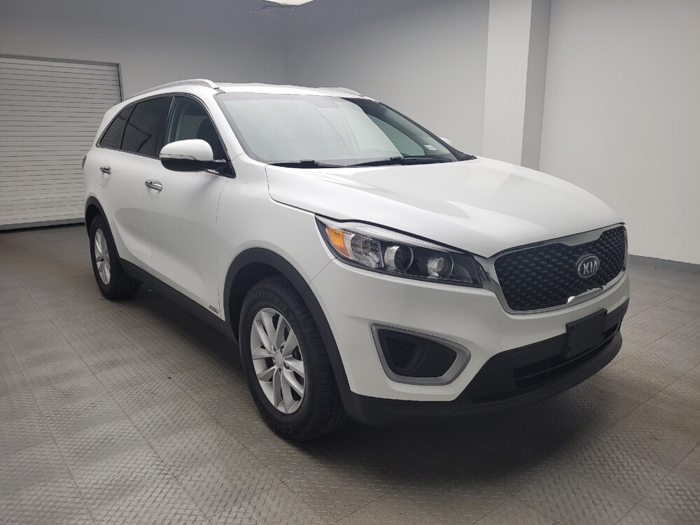 2018 Kia Sorento in Eastpointe, MI 48021 - 18091770 13