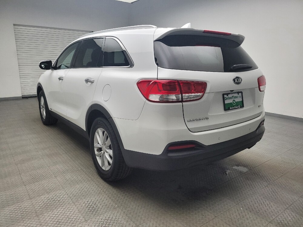 2018 Kia Sorento in Eastpointe, MI 48021 - 18091770 5