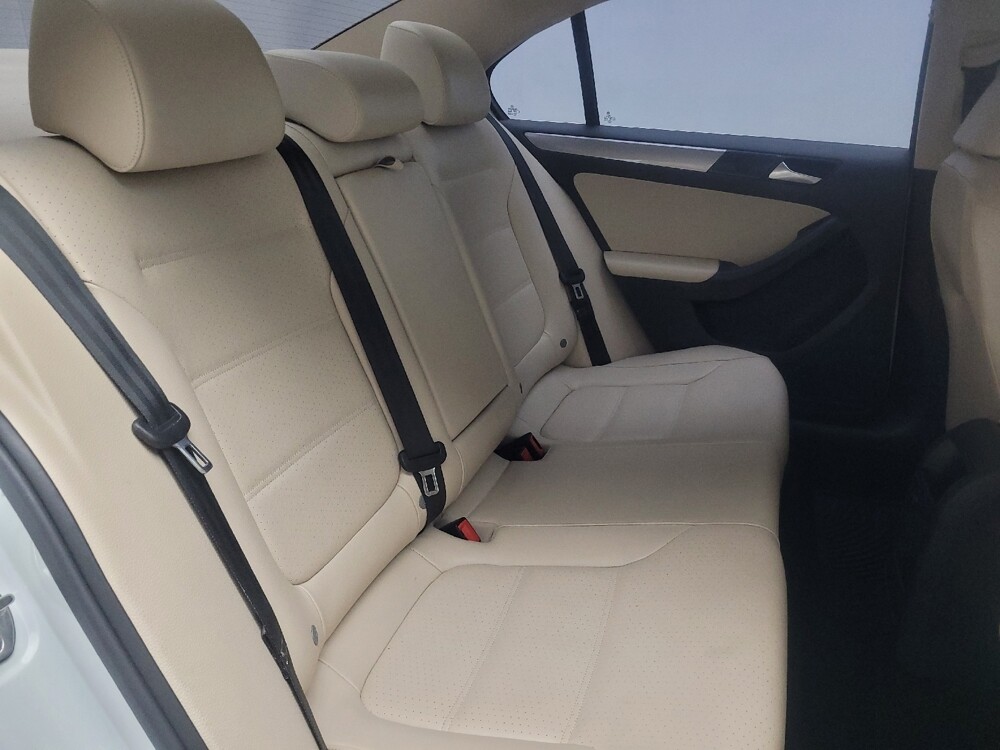 2017 Volkswagen Jetta in Morrow, GA 30260 - 18091776 19